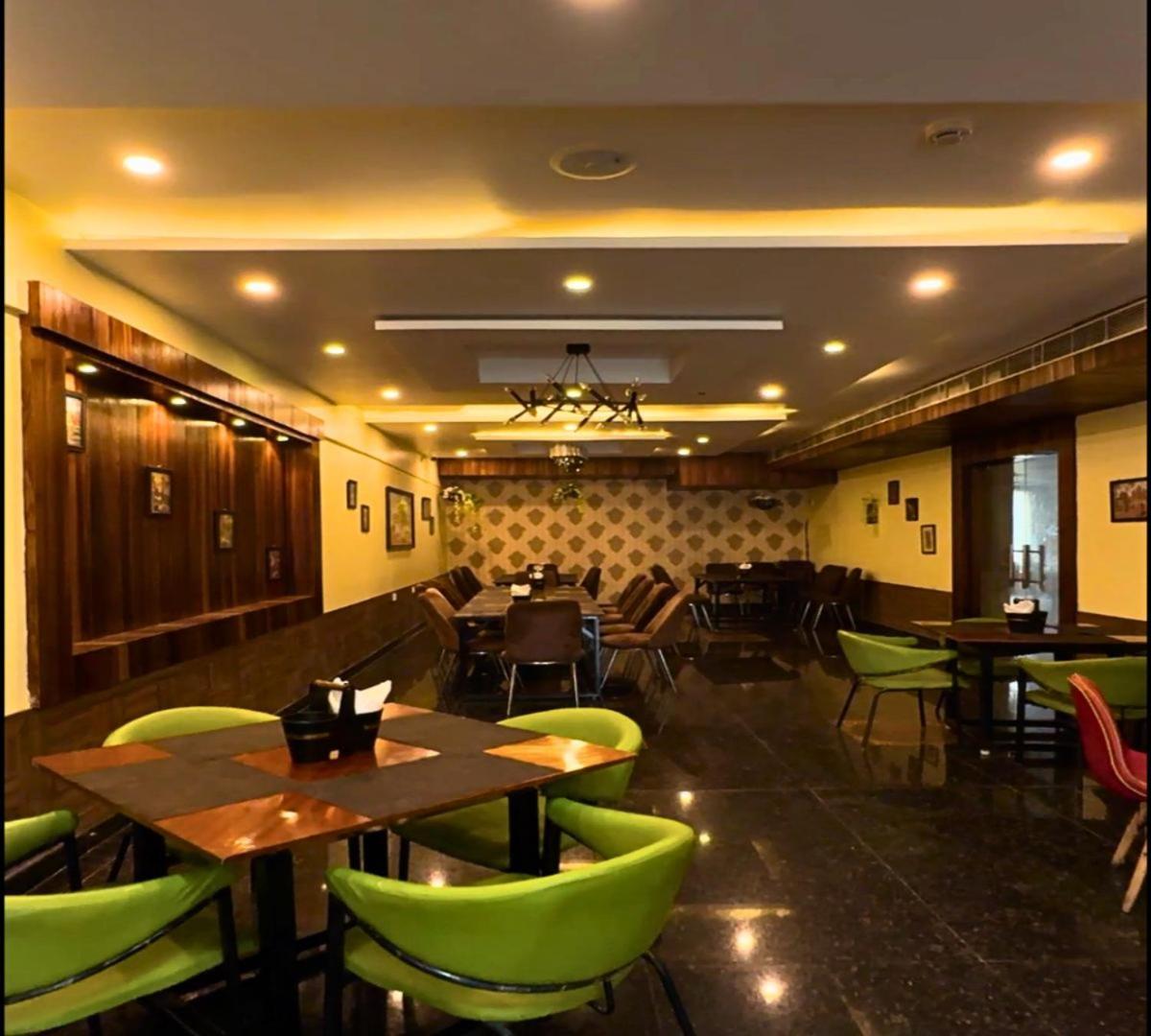 Hotel Runway Inn Pura Raghunāth Εξωτερικό φωτογραφία